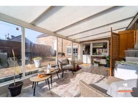 magnifique maison - garage -jardin/terrasse - veranda -oreye