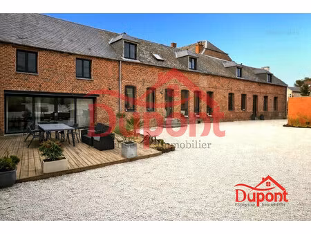 corps de ferme 226m2 - 4 chambres  jardin et dépendances  grand