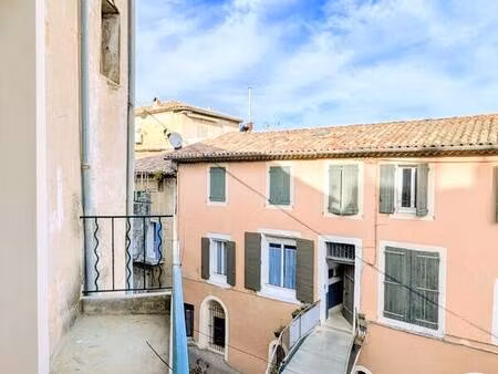 très bel appartement t3 vue dégagée   refait à neuf!