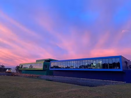 location local d'activités mios 719 m²