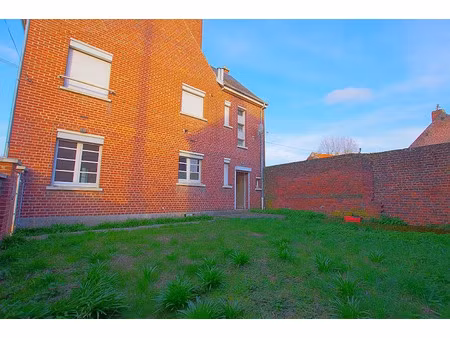 vente maison 5 pièces 122.43 m² à nesle (80190)  103 000 €