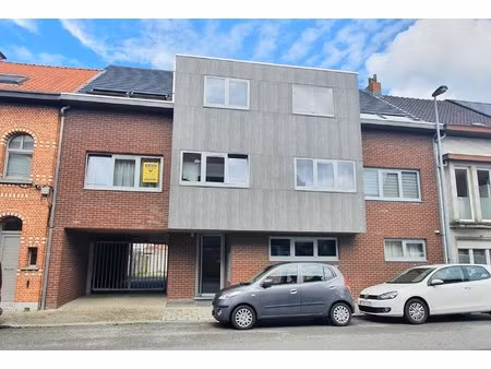 appartement te huur in sint-niklaas met 2 slaapkamers