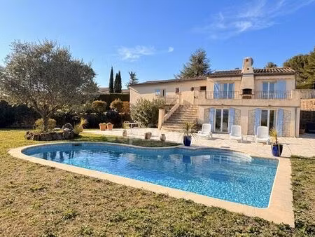 vente maison 8 pièces 218 m² grasse (06130)