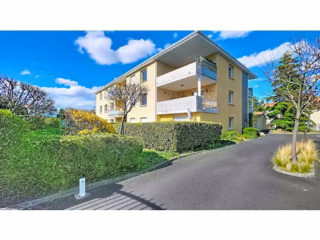 achat appartement 3 pièces 69m² perignat les sarlieve 63170