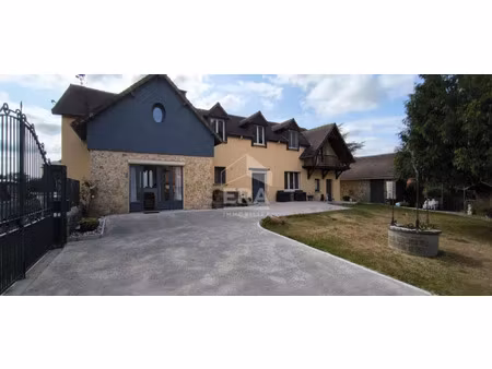 maison 8 pièces 240 m² à vendre / acheter villeneuve-en-perseigne 72600 ? | era immobilier