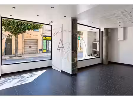 cogolin - local commercial 90 23 m²