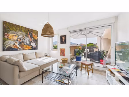 achat appartement 2 pièces 43m² carqueiranne 83320