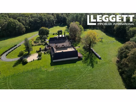 achat maison 270m² lacropte 24380