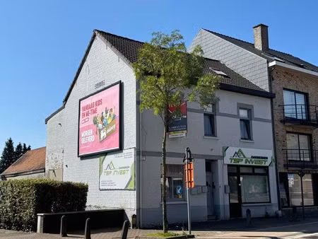 ruim  instapklaar appartement met 4 slpks!