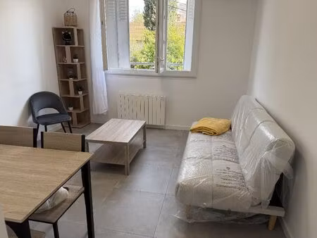 location appartement 2 pièces 33 m² à montpellier (34000)