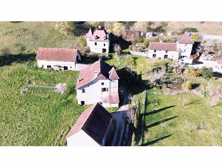 vente maison 10 pièces 430 m² marcilhac-sur-célé (46160)
