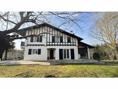 maison de luxe à vendre à bayonne : 840 000 € | 180m²