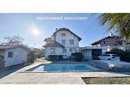 maison de luxe à vendre à dax : 650 000 € | 203m²