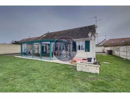 maison avec piscine proche axe n154