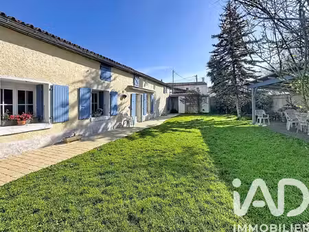 vente maison 6 pièces 200 m² saint-cyr-du-doret (17170)
