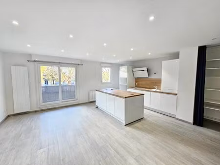 location appartement 4 pièces 65m²