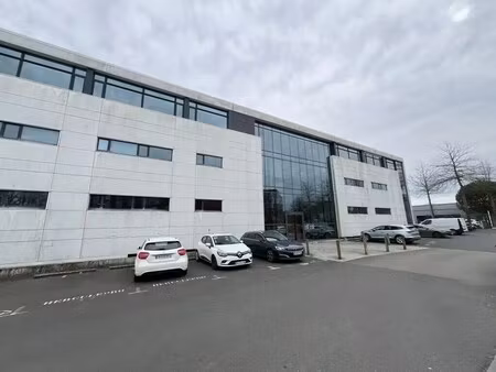 vente bureaux 135 m² à 451 m²