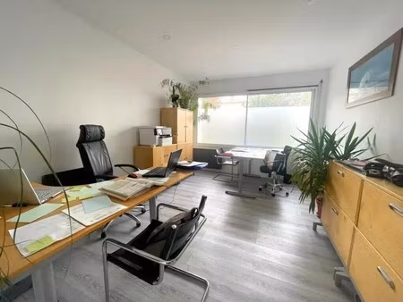 vente bureaux 68 m²