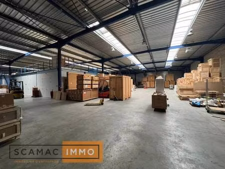 vente entrepôt 3 400 m²
