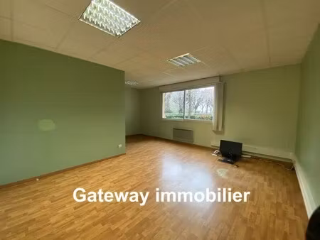 vente entrepôt clermont-ferrand 63100 110m²