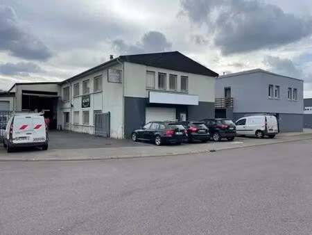 vente entrepôt 1 100 m²
