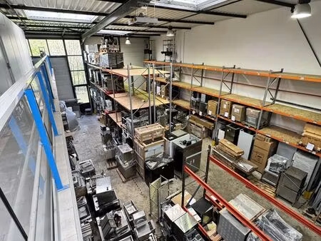 vente local d'activités 580 m²