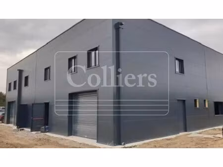 vente local d'activités 172 m² à 193 m²
