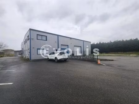 vente local d'activités 829 m²
