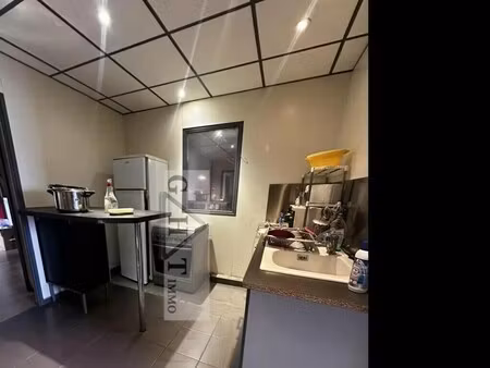 vente entrepôt 340 m²