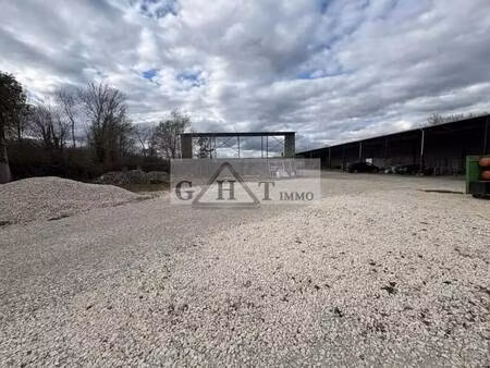 vente entrepôt 5 800 m²