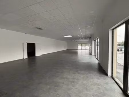 vente local d'activités 147 m²
