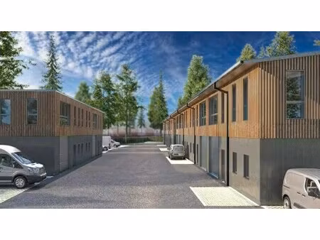 vente local d'activités 750 m²