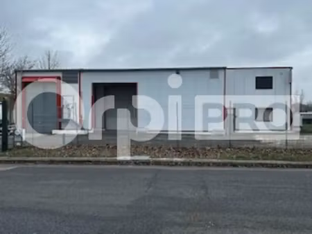 vente local d'activités 484 m²