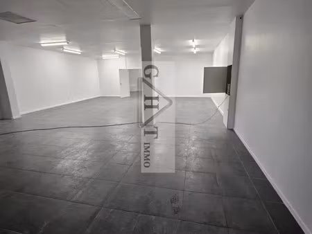 vente bureaux 215 m²