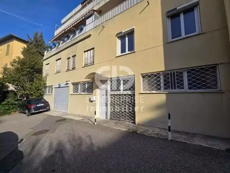 vente entrepôt 144 m²