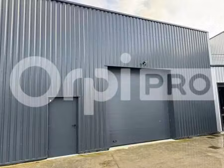 vente local d'activités 170 m²