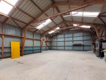vente local d’activités saint coulomb 35350 300m²