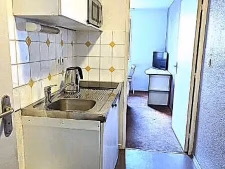 vente local d'activités 18 m²