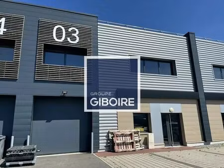 vente entrepôt 343 m²