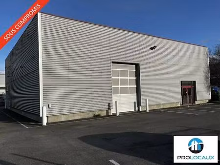 vente entrepôt 376 m²