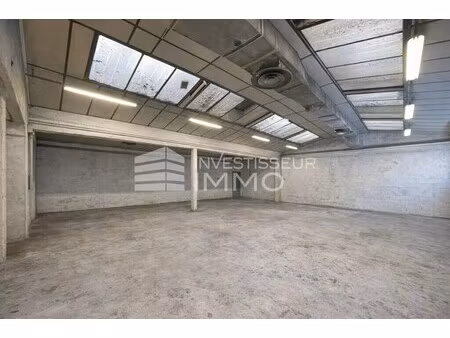 vente entrepôt 600 m²