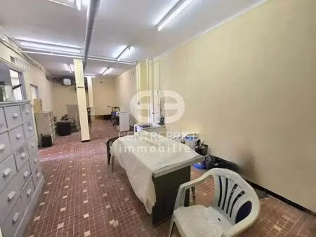 vente entrepôt 144 m²