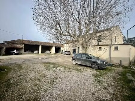 vente local d’activités chateaurenard 13160 500m²