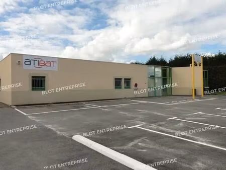 vente local d'activités 900 m²