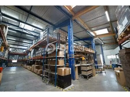 vente local d'activités 735 m²