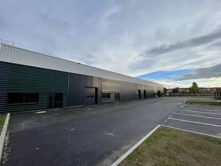 vente local d'activités 431 m² à 863 m²