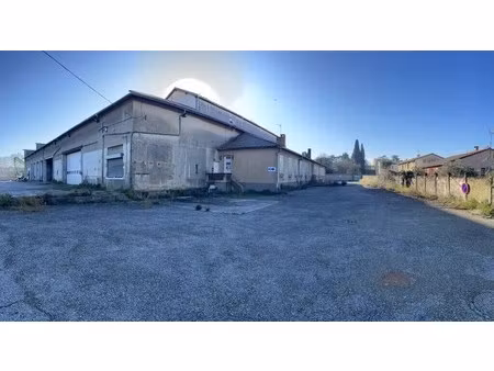 vente entrepôt 1 886 m²