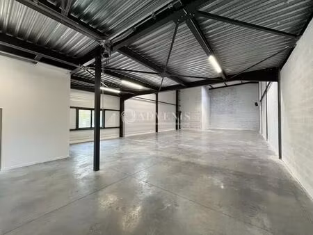 vente local d’activités buc 78530 427m² à 1287m²