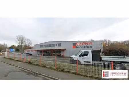vente local d'activités 1 000 m²
