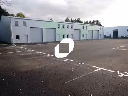 vente local d'activités 200 m² à 625 m²